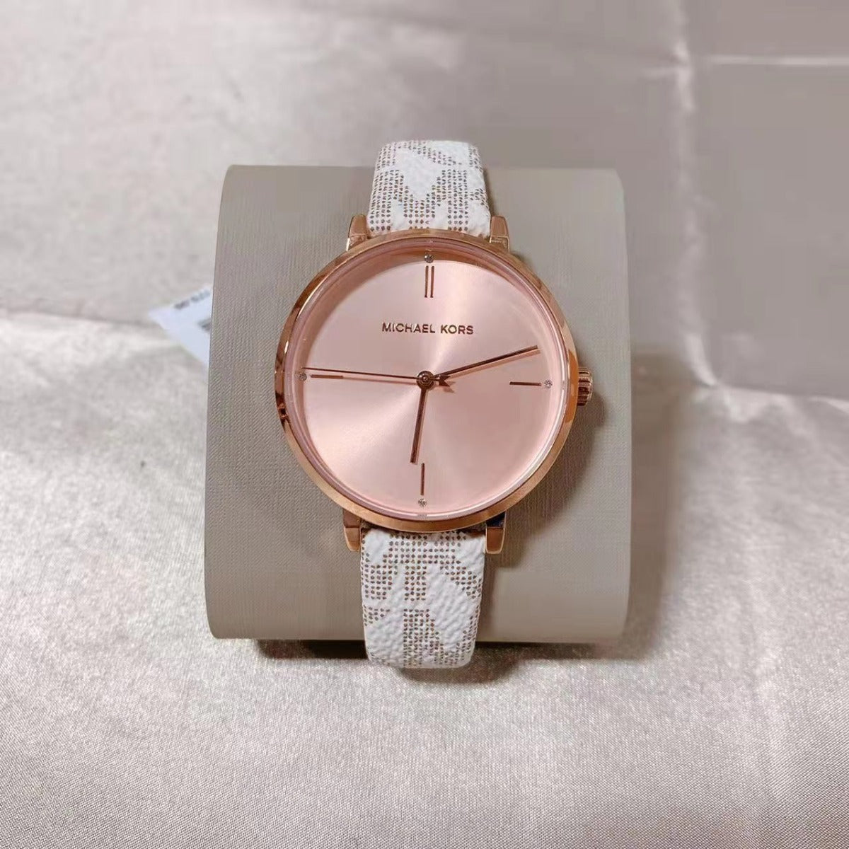 Michael Kors MK7128 Jayne Three-Hand Vanilla Watch Michael Kors MK7128 Jayne Three-Hand Vanilla Watch